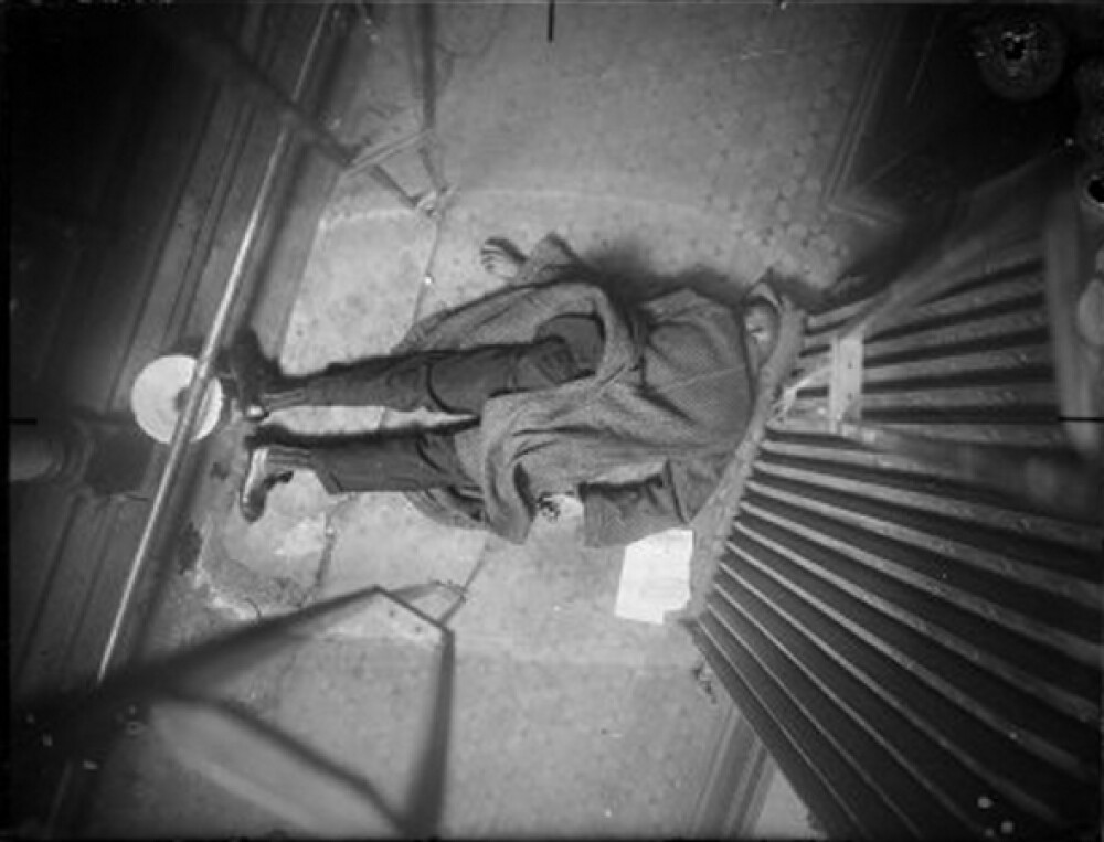 Imagini socante:Mii de fotografii cu executii ale Mafiei din New York,facute publice dupa 100 de ani - Imaginea 2