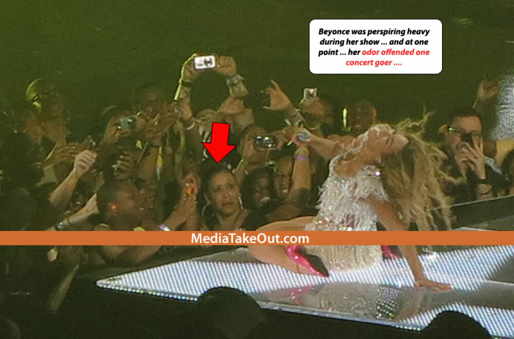 Fanii au fost dezgustati de imaginea afisata de cea mai frumoasa femeie in timpul unui concert. FOTO - Imaginea 2