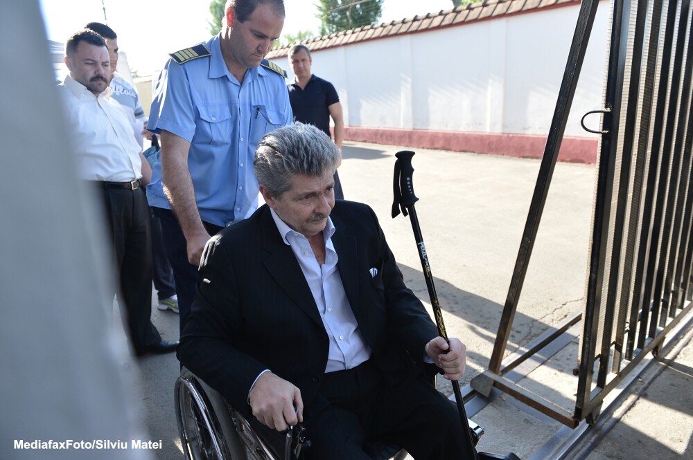 Sorin Ovidiu Vintu a fost eliberat din Penitenciarul Jilava. A fost asteptat de 7 bodyguarzi - Imaginea 2