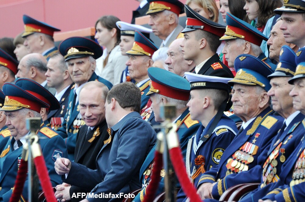 Parada militara la Moscova pentru aniversarea a 68 de ani de la victoria asupra Germaniei naziste - Imaginea 5