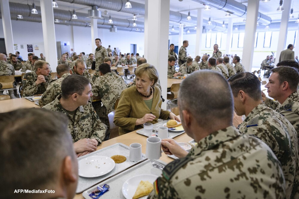 Vizita-surpriza a cancelarului german Angela Merkel in Afganistan. FOTO - Imaginea 1