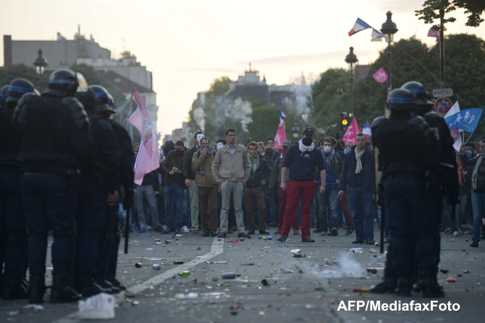 Violentele de la Paris in IMAGINI. 300 de arestari, dupa manifestatia impotriva casatoriilor gay - Imaginea 6