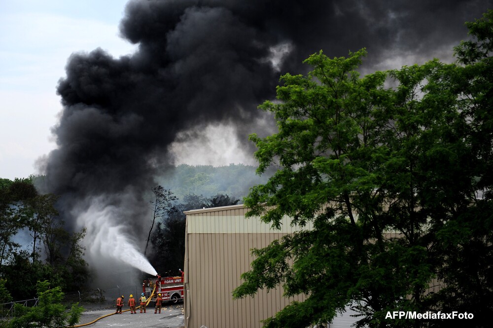 Un tren cu substante chimice a deraiat si a explodat in estul Statelor Unite ale Americii. VIDEO - Imaginea 2