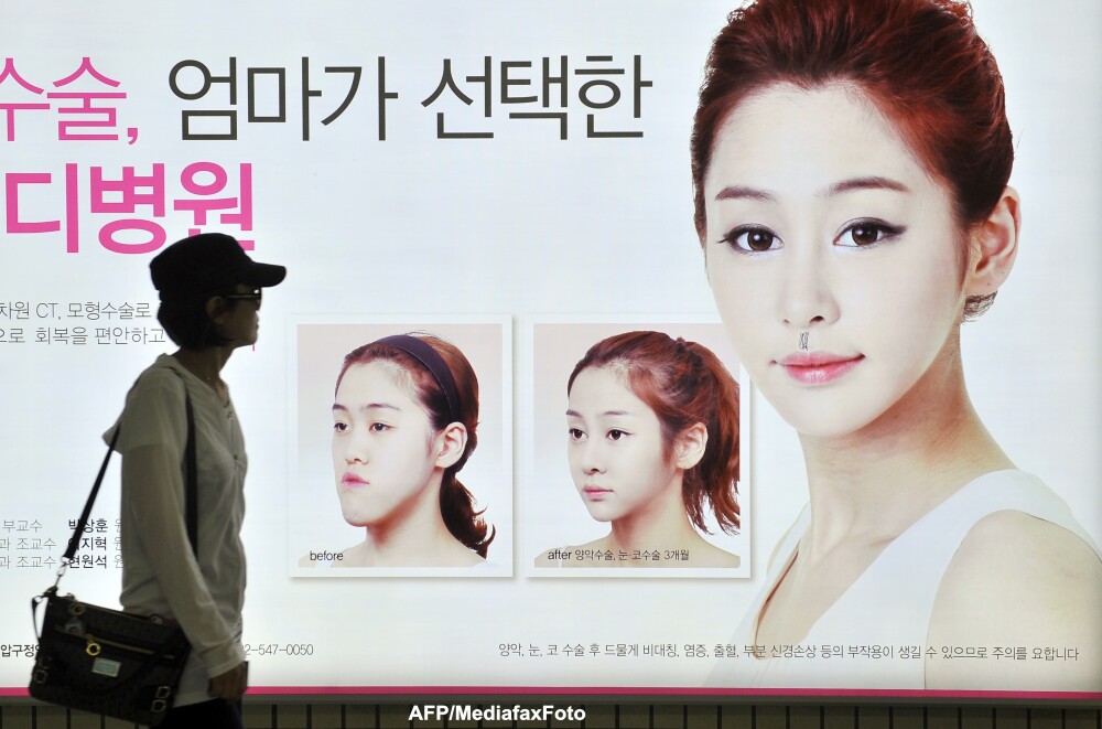 Lumea bizara in care traim. Tot mai multi sud-coreeni isi taie barbiile, sa fie mai frumosi. FOTO - Imaginea 1
