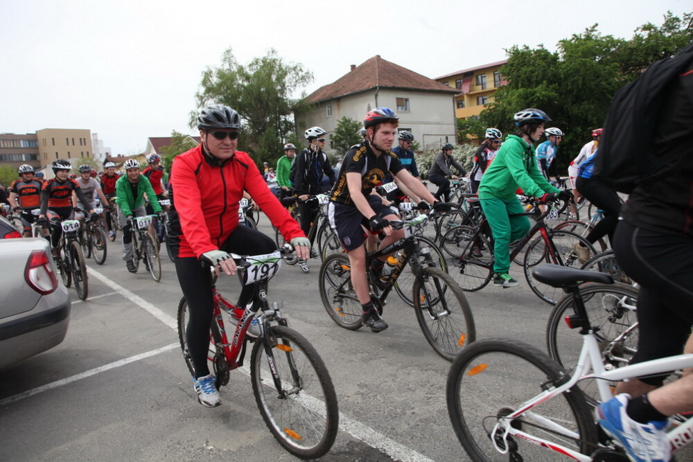 Peste 300 de sibieni au petrecut ziua de 1 mai pe bicicleta - Imaginea 5
