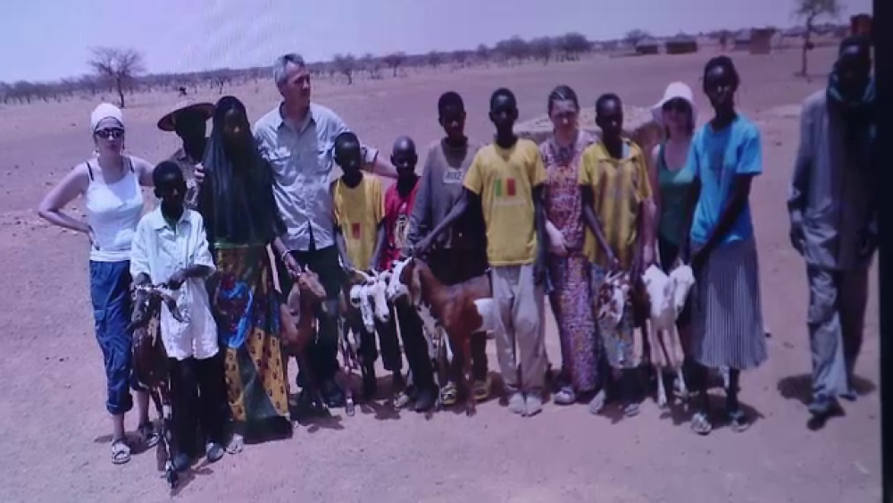 Aventura celor 5 romani care au plecat cu toate economiile pentru a-i invata pe tinerii din Burkina Faso ce inseamna scoala - Imaginea 7