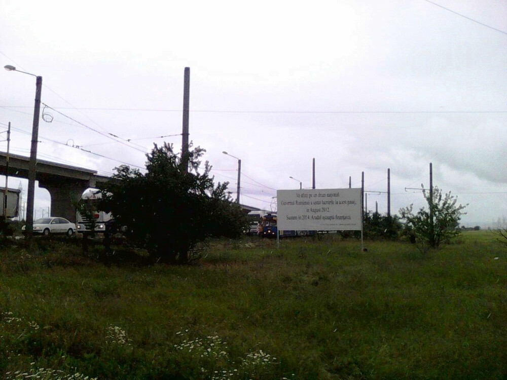 Primaria Arad se razbuna pe CNADNR cu panouri care amintesc de pasajele rutiere abandonate - Imaginea 3