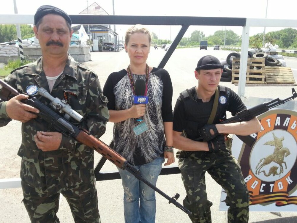 Ioana Cosma transmite din Donetk. CAMERA ASCUNSA: Cum reactioneaza soldatii pro-rusi cand aud de americani - Imaginea 20