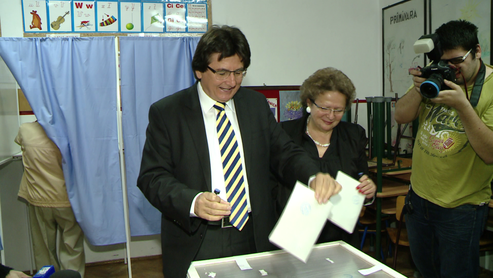 Robu a votat la Scoala Generala Nr. 30: „Am votat pentru cea mai buna reprezentare a Timisoarei in Parlamentul Romaniei
