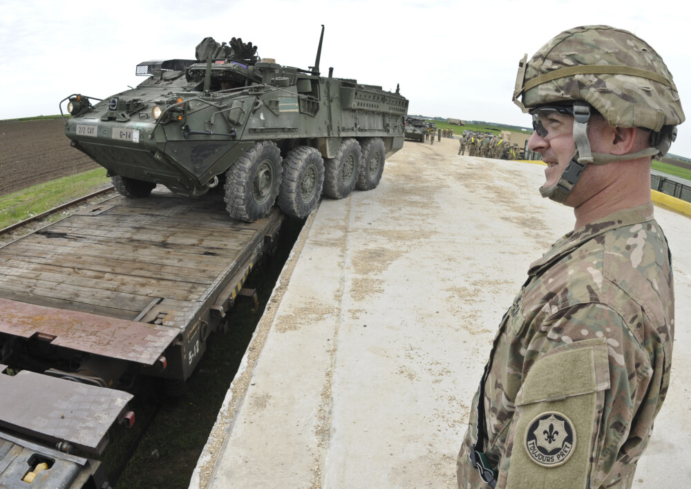 Comandamentul NATO se muta in Brasov. Primele imagini cu soldatii americani transportand echipamente catre poligonul Cincu - Imaginea 19