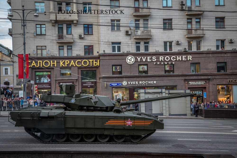 Parada de Ziua Victoriei in Rusia cu Putin si Steven Seagal. GALERIE FOTO: Noile arme ale Kremlinului, prezentate in premiera - Imaginea 4