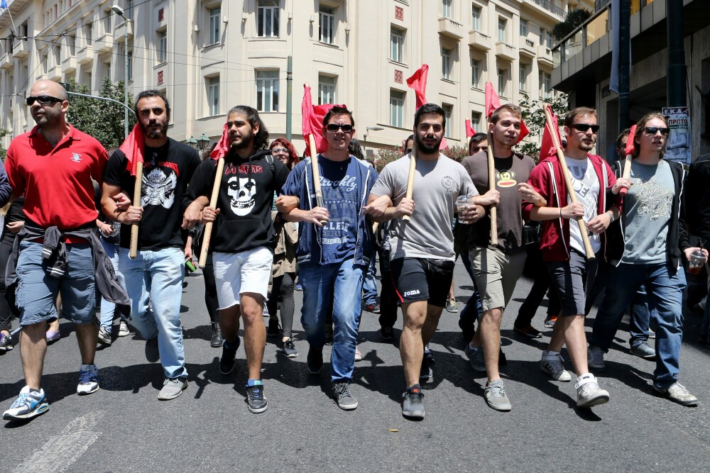 15.000 de oameni au iesit in strada in Grecia, in cele mai mari orase din tara. Pentru ce protesteaza grecii - Imaginea 5