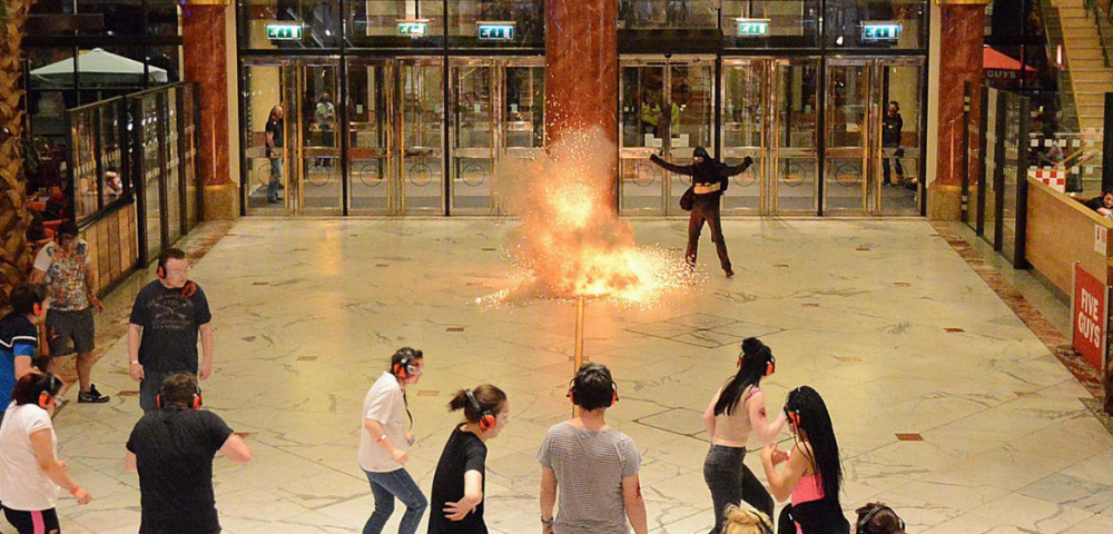 Imagini cutremuratoare la simularea unui atac terorist in Manchester. Un fals atacator a strigat 