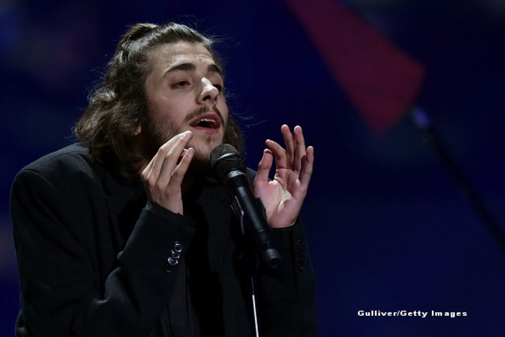 Trista poveste a lui Salvador Sobral, castigatorul EUROVISION 2017. Tanarul nu poate sta mai mult de 2 saptamani fara medici - Imaginea 3