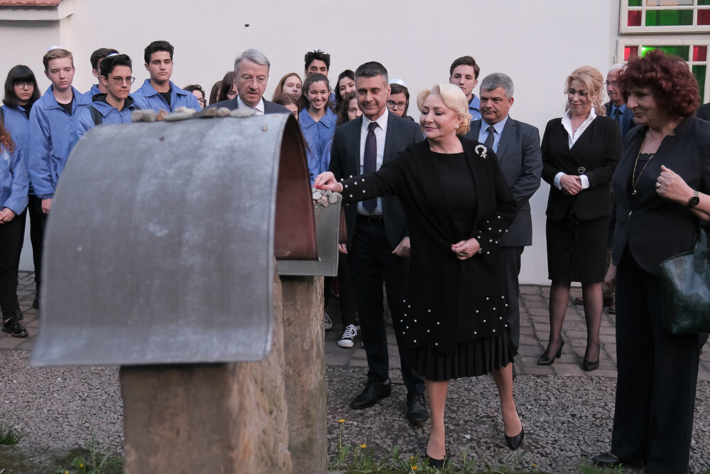 Viorica Dăncilă, la Auschwitz. Premierul a participat la Marşul Vieţii. VIDEO - Imaginea 7