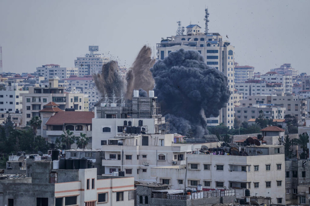 Cum arată Fâșia Gaza după ce a fost bombardată de Israel. Imagini cutremurătoare - Imaginea 12