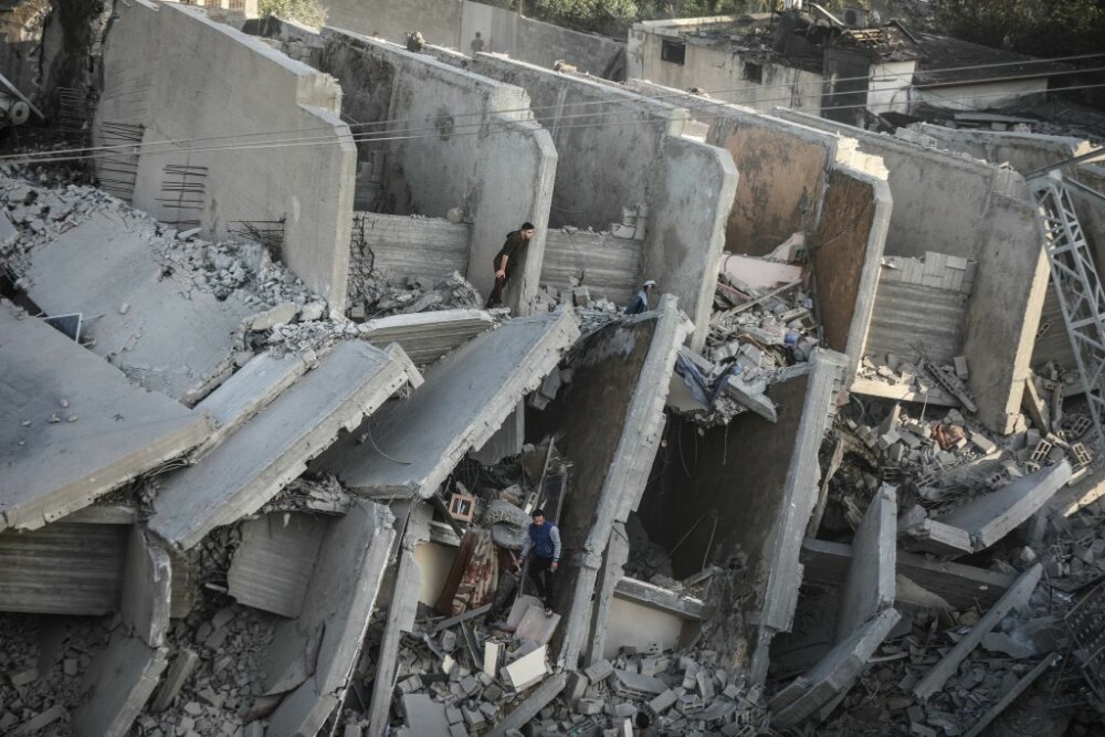Cum arată Fâșia Gaza după ce a fost bombardată de Israel. Imagini cutremurătoare - Imaginea 9