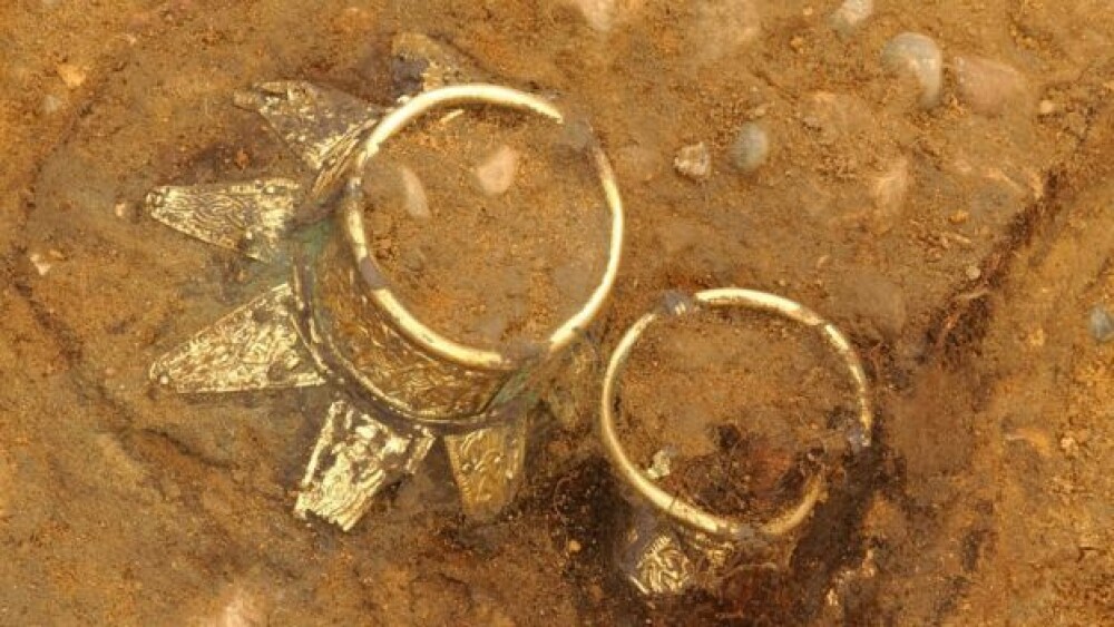 Un mormânt antic regal a fost descoperit între o cârciumă și un supermarket - Imaginea 4