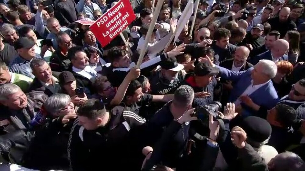 Liviu Dragnea, baie de mulțime la Iași. VIDEO - Imaginea 7