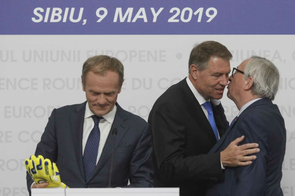 Donald Tusk a vorbit în română la Sibiu: „Toată Europa s-a îndrăgostit de voi” - Imaginea 4