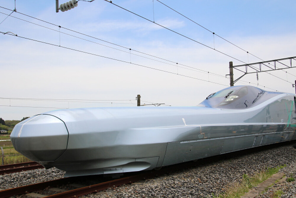 Trenul ”OZN”, testat de japonezi. Este capabil să atingă 400 de km/h - Imaginea 1