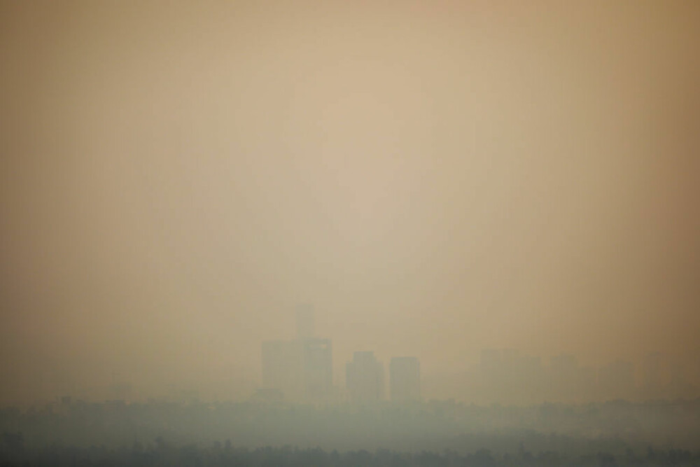 Stare de urgență din cauza unui nor de poluare. Măsurile luate de autorități. GALERIE FOTO - Imaginea 1