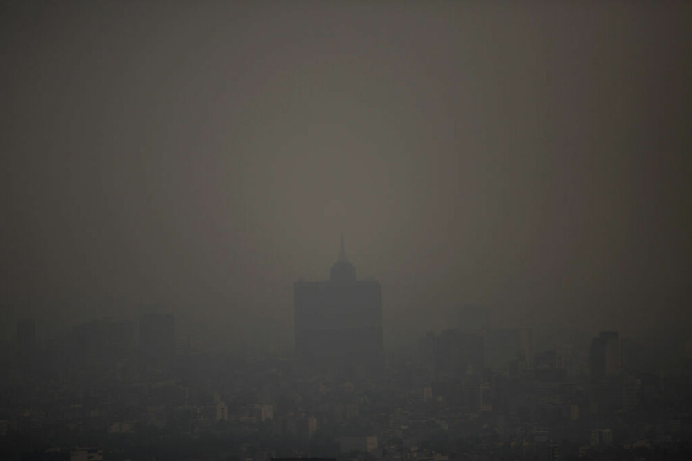 Aerul a devenit dăunător pentru oameni, într-unul din cele mai mari oraşe din lume - Imaginea 8