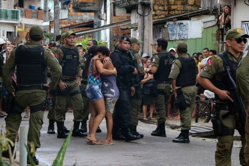 Masacru într-un bar din Brazilia. 11 oameni, executaţi în stil mafiot - Imaginea 1