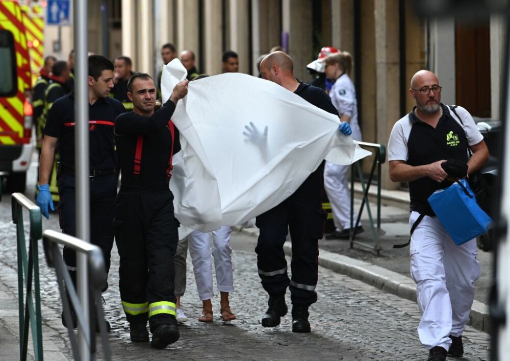 Un colet capcană a explodat la Lyon. 13 oameni au fost răniți, printre care o fetiță de 8 ani - Imaginea 9