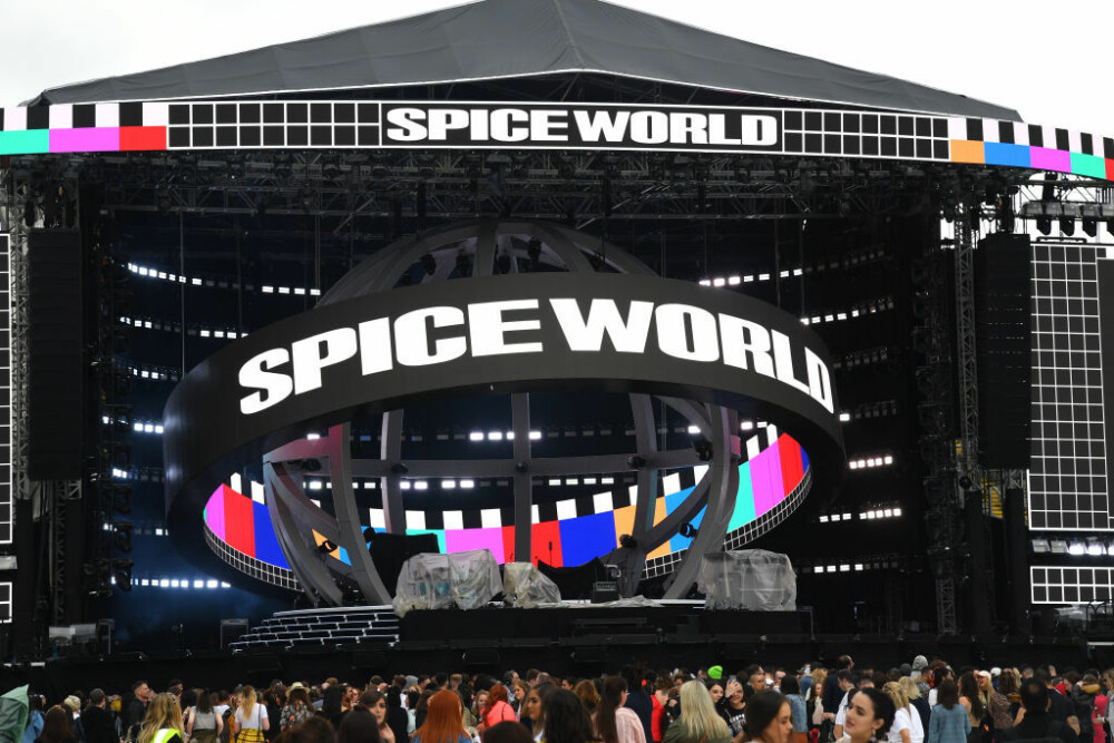 Momentul în care fanii pleacă de la primul concert Spice Girls după 7 ani. Ce i-a nemulțumit - Imaginea 2