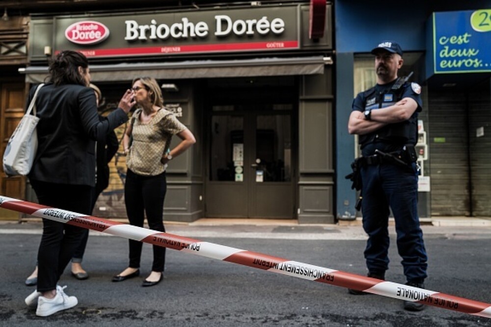 Atacul cu bombă din Lyon. Prima fotografie a suspectului. Anunțul autorităților franceze - Imaginea 17