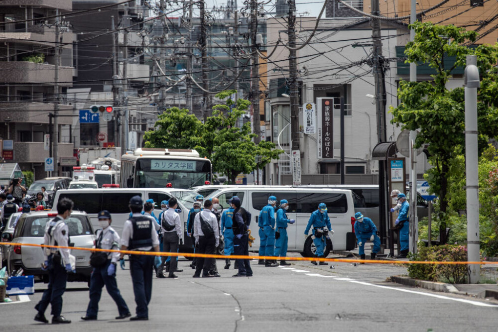 Atac sângeros în Japonia: 16 eleve înjunghiate într-o stație de autobuz. Bilanțul victimelor - Imaginea 1