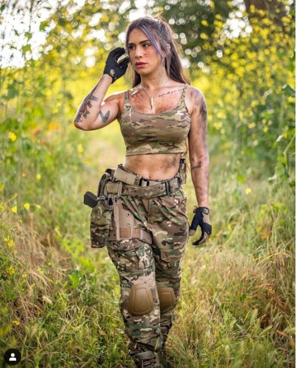 Cum arată cea mai provocatoare femeie din armata israeliană, poreclită „Regina armelor” - Imaginea 14