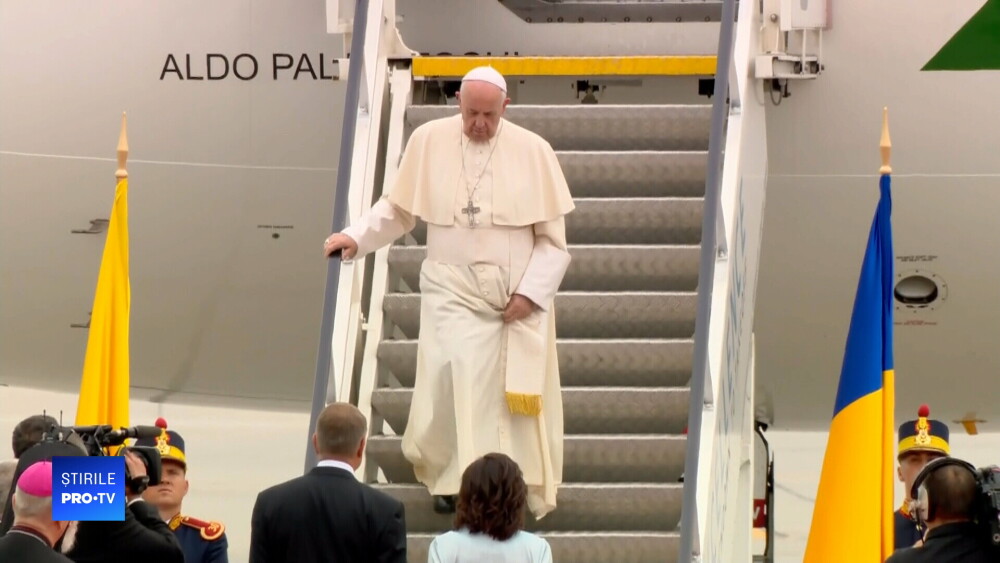 GALERIE FOTO cu cele mai importante momente ale vizitei Papei Francisc în România - Imaginea 12
