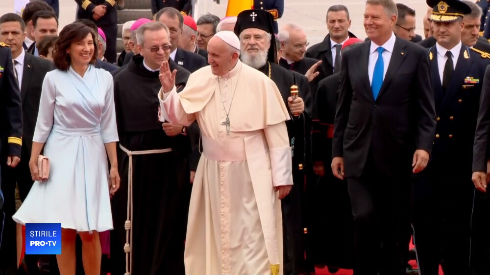 GALERIE FOTO cu cele mai importante momente ale vizitei Papei Francisc în România - Imaginea 14