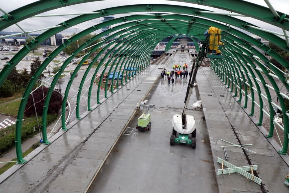 Cum arată linia de cale ferată dintre aeroport şi Gara de Nord. Ministrul Transporturilor, despre stadiul lucrărilor - Imaginea 2