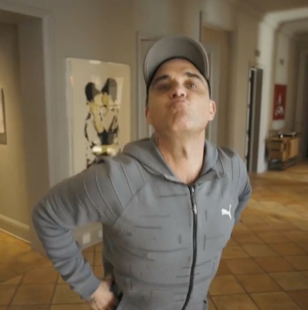 Robbie Williams și-a uimit fanii cu o postare pe Instagram. În ce ipostază a fost surprinsă vedeta. VIDEO - Imaginea 1