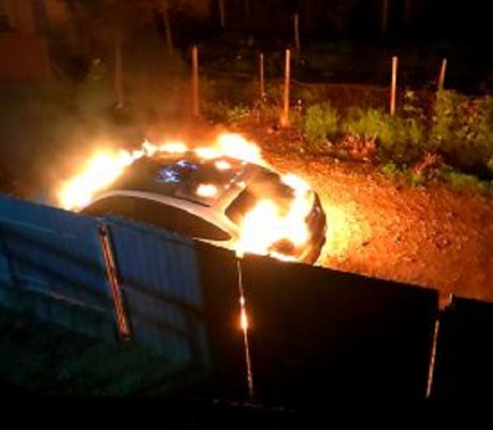 Decizia judecătorilor în cazul tinerei care i-a dat foc mașinii Loredanei Chivu. Reacția asistentei TV - Imaginea 2