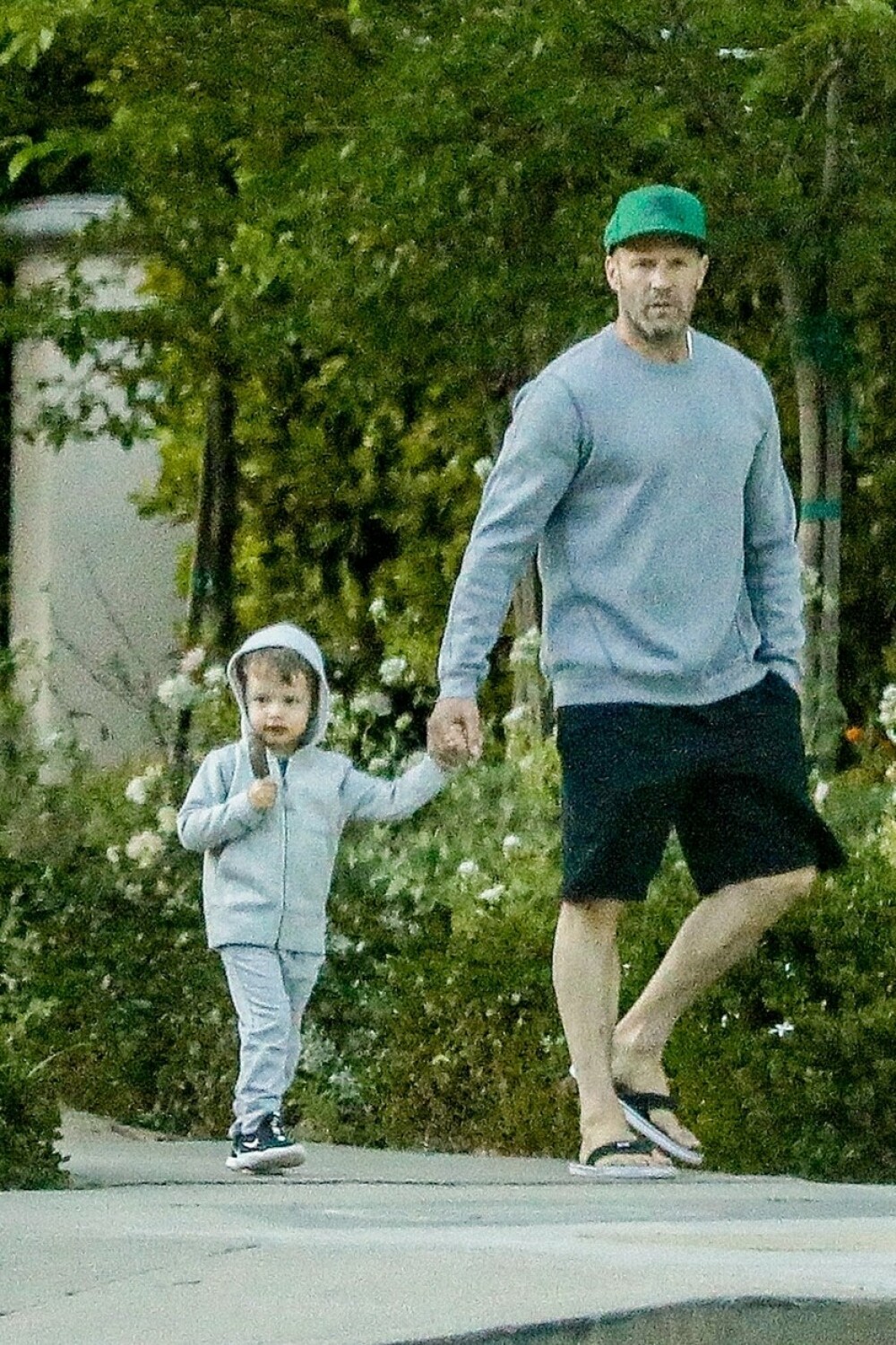 Ipostaza neașteptată în care a fost surprins actorul Jason Statham alături de băiatul său - Imaginea 3