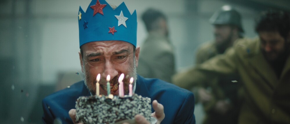 Actorul Șerban Pavlu din ”Umbre” joacă în cel mai nou clip al trupei White Walls: “Starfish Crown” - Imaginea 1