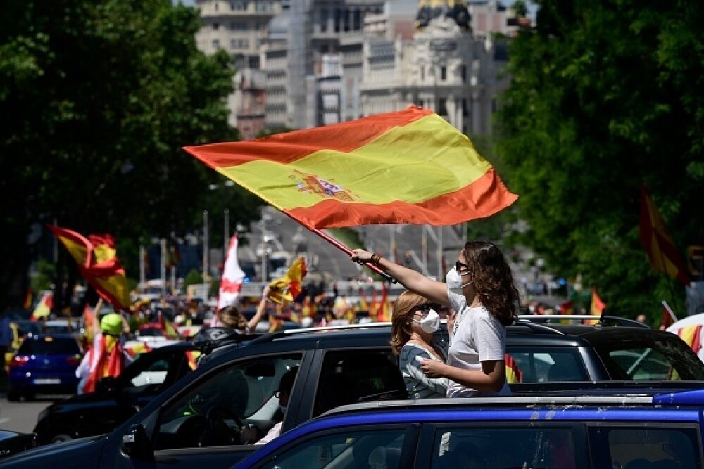 Mii de spanioli au participat la un protest auto. Ce îi reproșează premierului. GALERIE FOTO - Imaginea 14