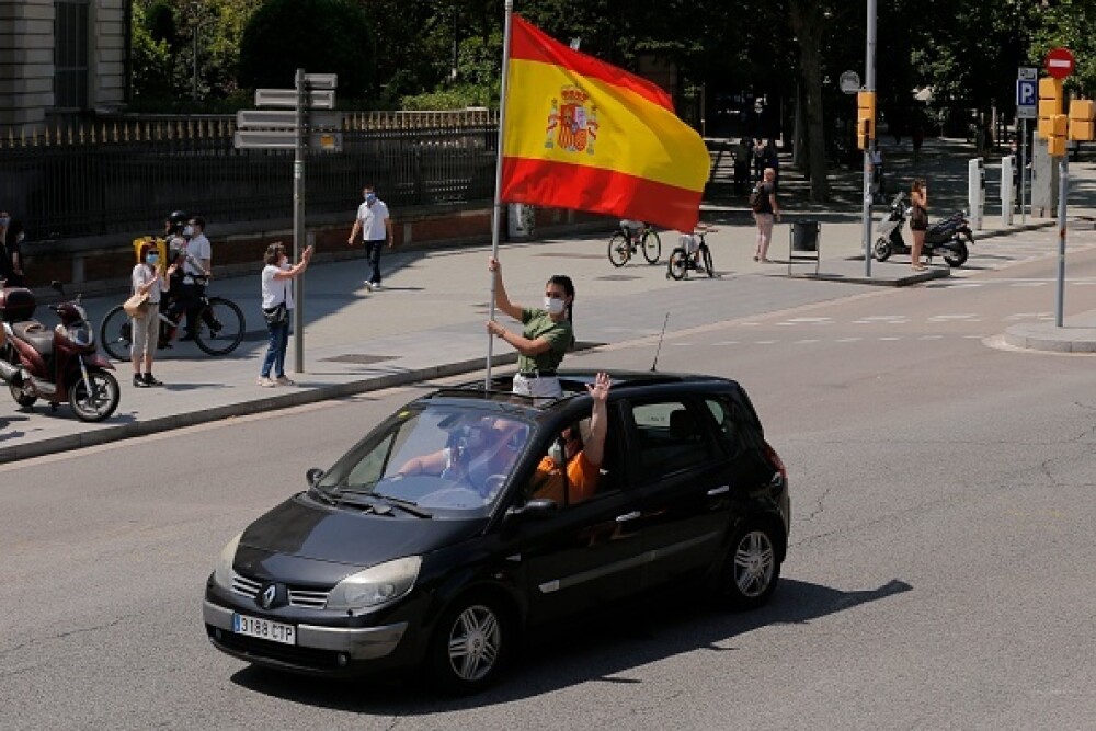 Mii de spanioli au participat la un protest auto. Ce îi reproșează premierului. GALERIE FOTO - Imaginea 5