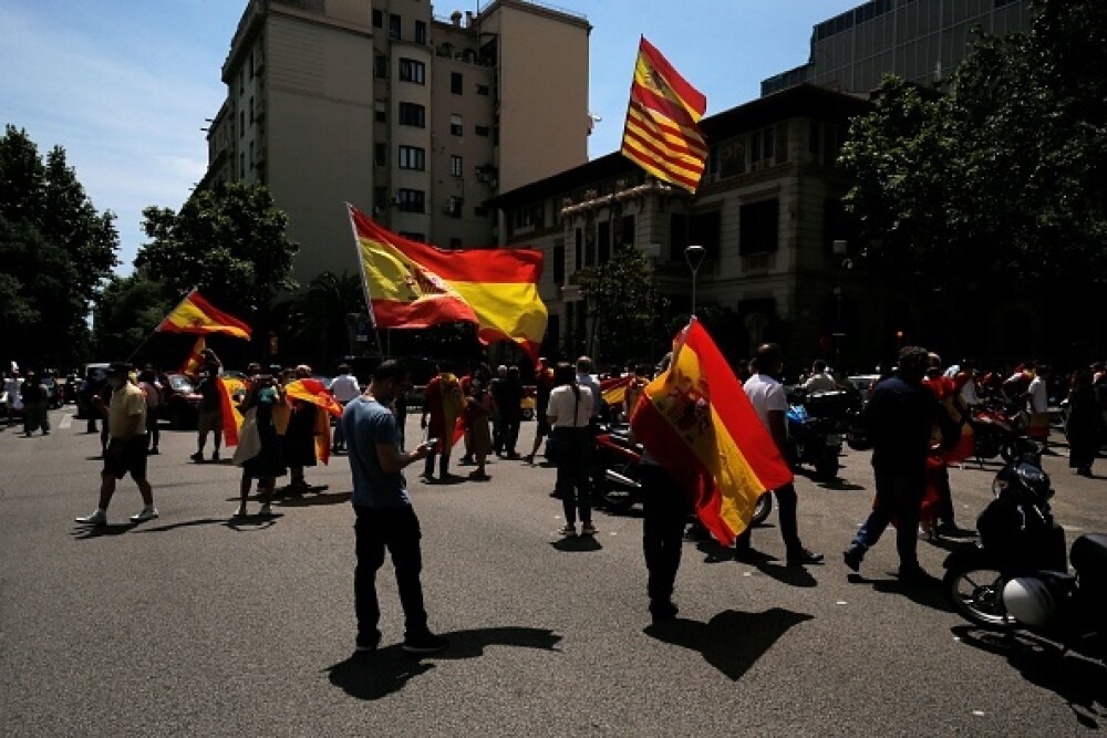 Mii de spanioli au participat la un protest auto. Ce îi reproșează premierului. GALERIE FOTO - Imaginea 4