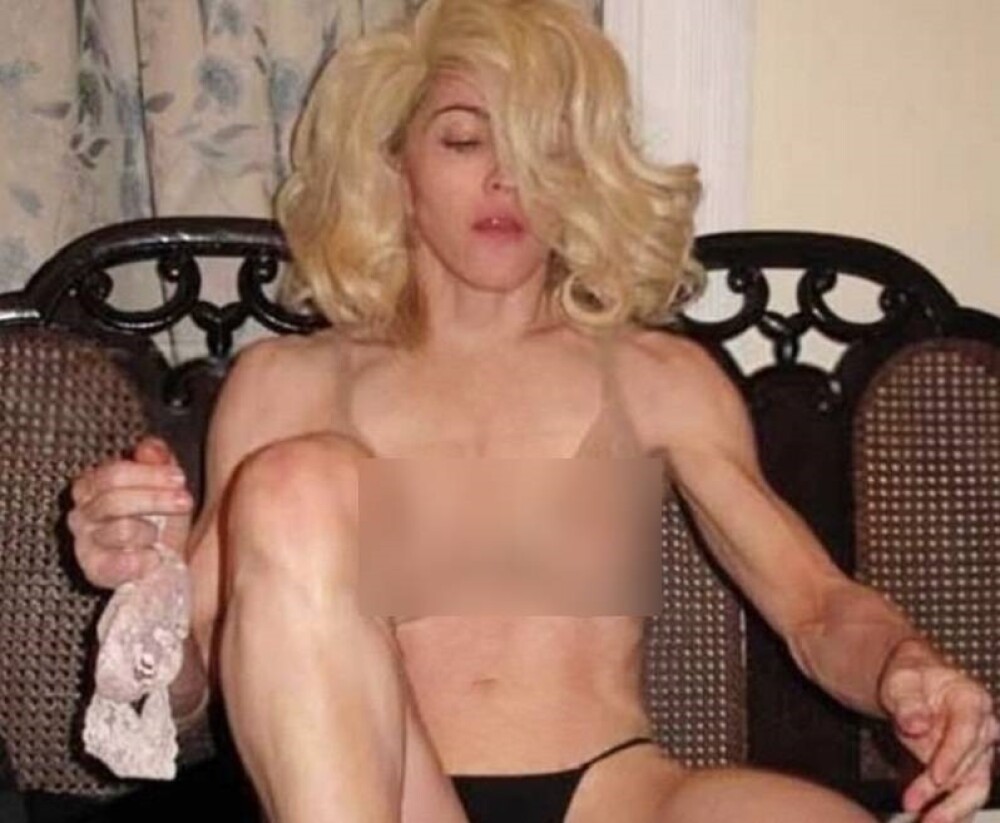 Madonna șochează din nou. Fotografia provocatoare postată pe Instagram - Imaginea 3