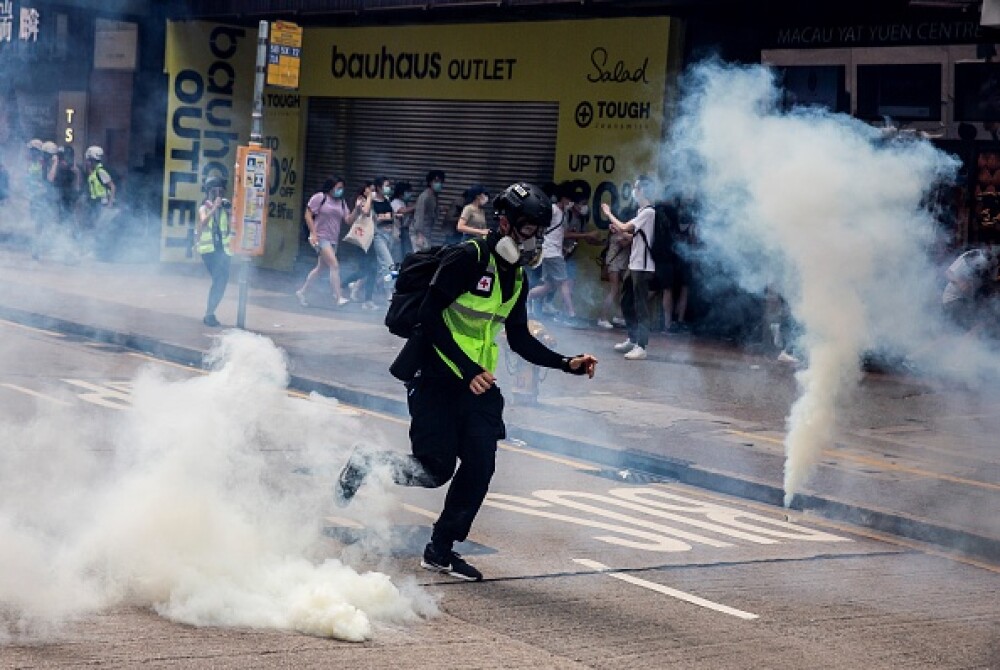 Proteste în Hong Kong din cauza legii securităţii naţionale. Poliţia a intervenit cu gaze lacrimogene. VIDEO - Imaginea 1