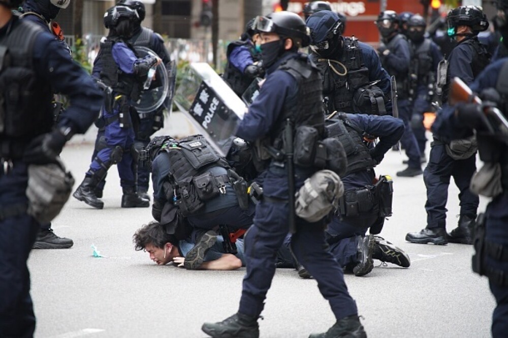 Proteste în Hong Kong din cauza legii securităţii naţionale. Poliţia a intervenit cu gaze lacrimogene. VIDEO - Imaginea 10
