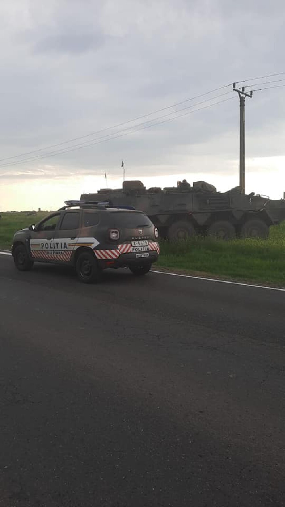 Militarii polonezi care se îndreptau la exerciţiul Dacia 21 Livex au acordat primul ajutor la un accident GALERIE FOTO - Imaginea 5