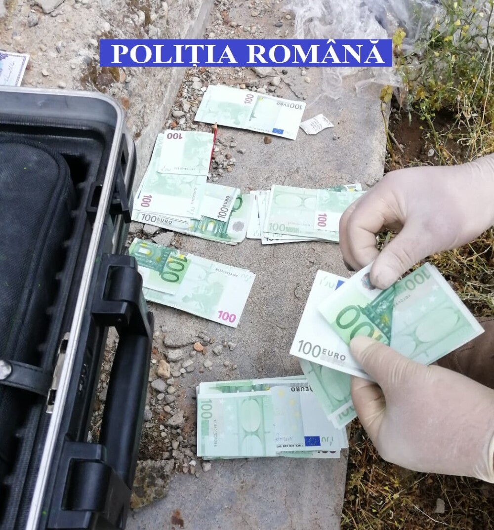 Hoț căutat de polițiști după ce a furat 170.000 de euro dintr-un dulap aflat în locuința unei femei - Imaginea 3
