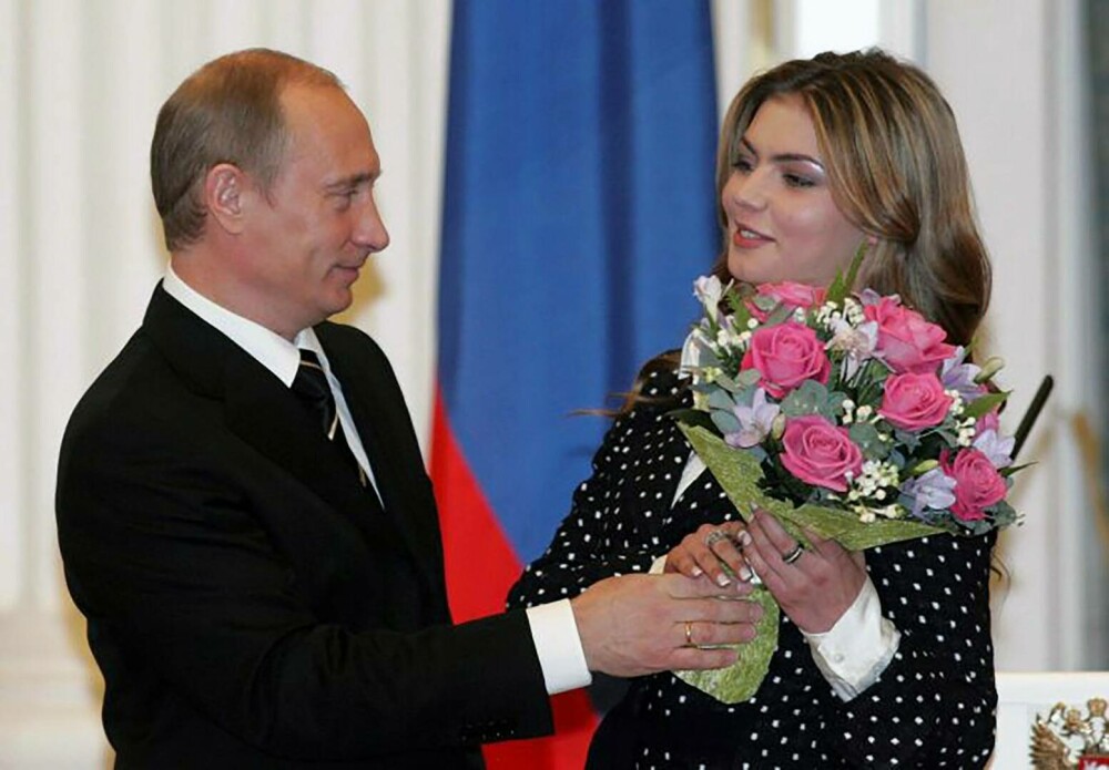 FOTO Prima apariție publică a iubitei lui Vladimir Putin după ce a fost sancționată. Unde a fost văzută Alina Kabaeva - Imaginea 5