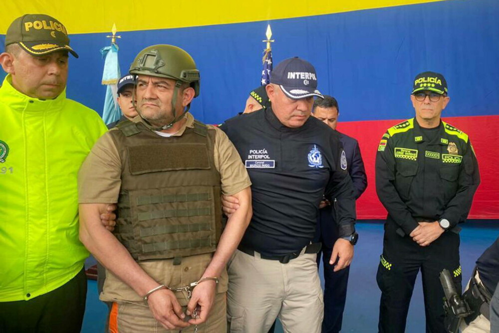 Cel mai periculos traficant de droguri din lume, extrădat de Columbia în SUA. A fost escortat de un convoi uriaș de blindate - Imaginea 2